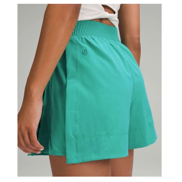 LULULEMON Stretch Woven Relaxed-Fit High-Rise Short 4" Kelly Green Size Medium - Picture 3 of 11